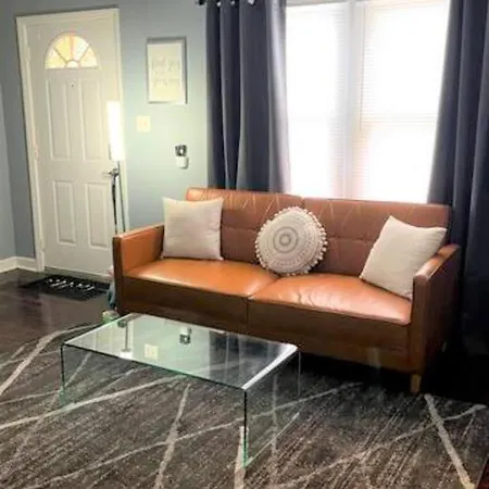 Awesome Location* 5 Bedrooms